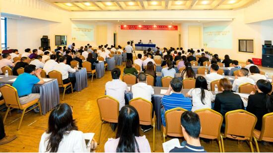 埋头赶路，也要抬头寻道